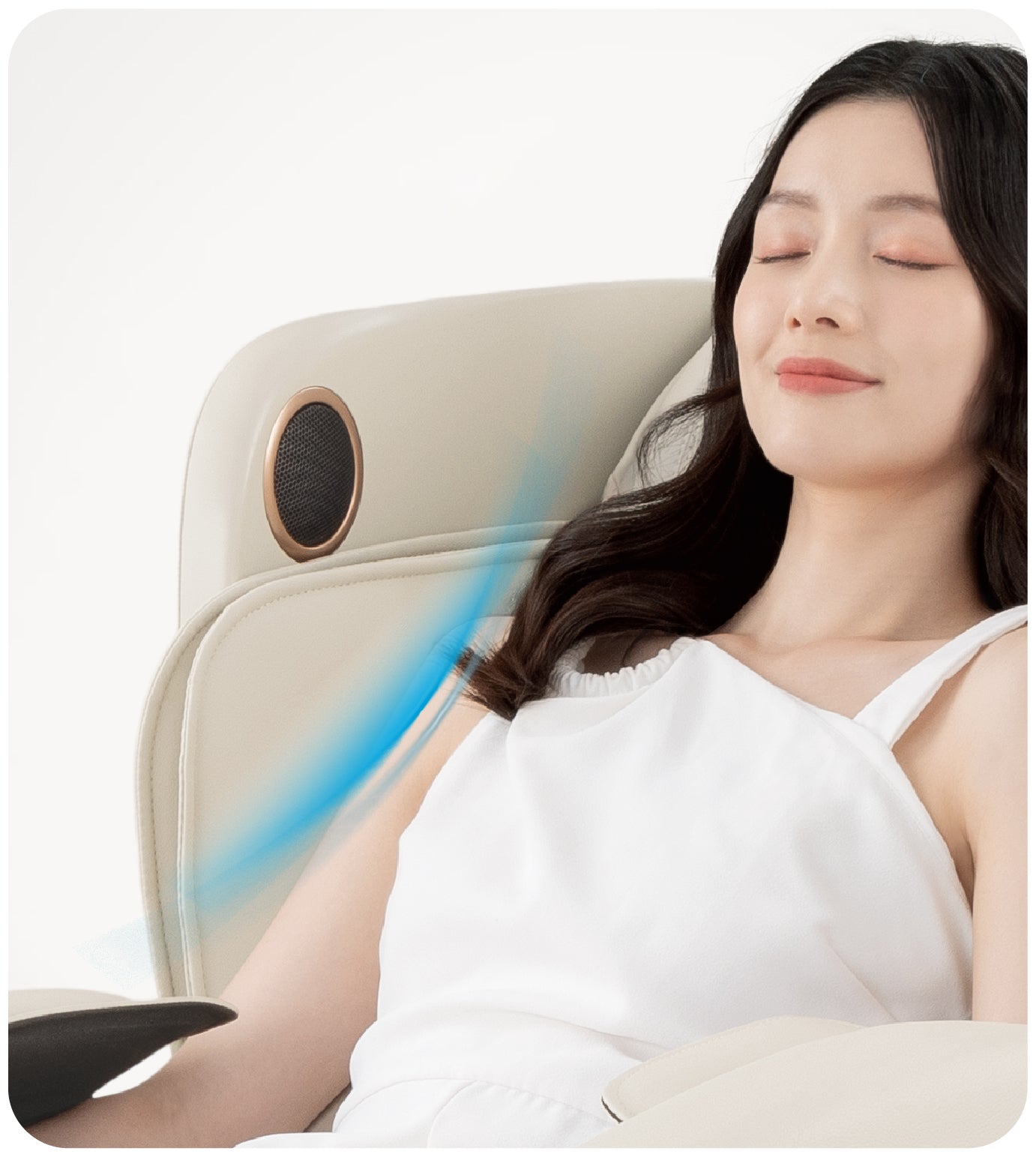 Designed to work deeply into tight neck and shoulder areas, V-Hand® Massage delivers precise gripping and kneading movements to release stubborn tension. By focusing on areas most affected by screen time and poor posture, it helps reduce stiffness for daily movement.